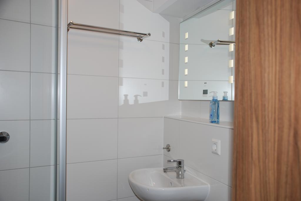 Hotel Rest Inn Бреттен Номер фото
