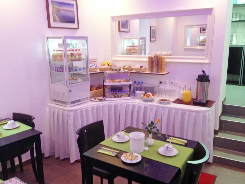 Hotel Rest Inn Бреттен Экстерьер фото
